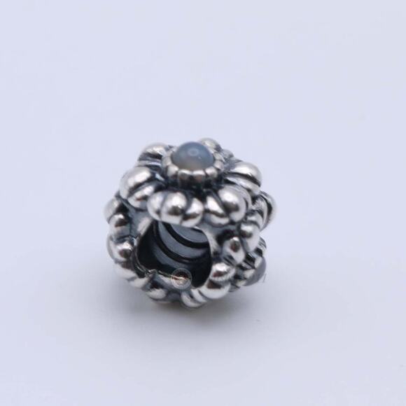 Authentic PANDORA June Birthday Bloom with Gray Moonstone Charm - 790580MSG - Picture 6 of 10
